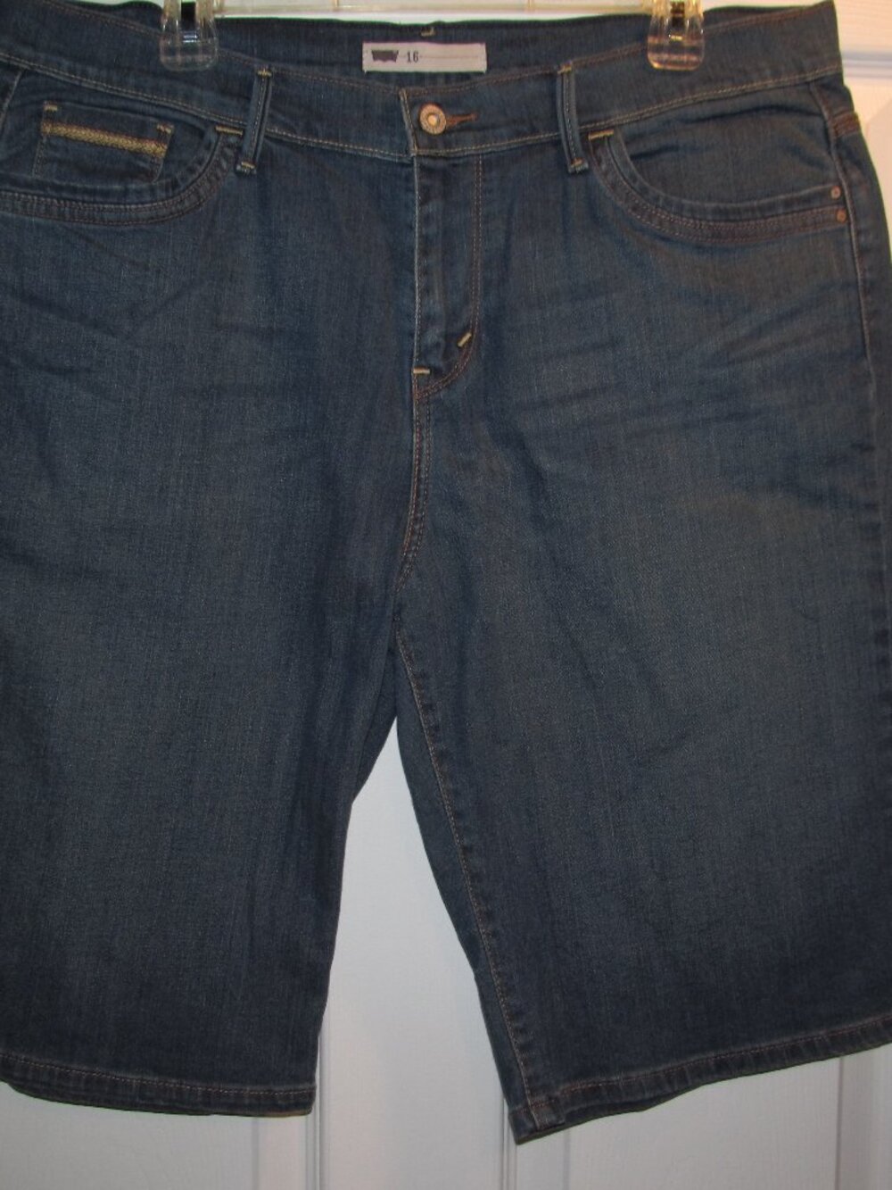 Levi Strauss Co. Women's Bermuda Shorts Size 16 Dark Wash Summer Clothing